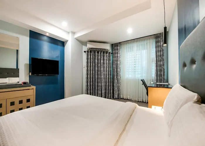 Hotel Homes At Bay Area By Sms Hospitality Manila