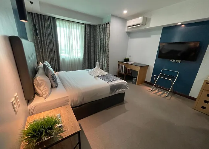 Hotel Homes At Bay Area By Sms Hospitality Manila